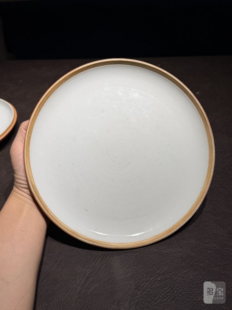 清雍正 仿朱漆釉捧盒 - 图8